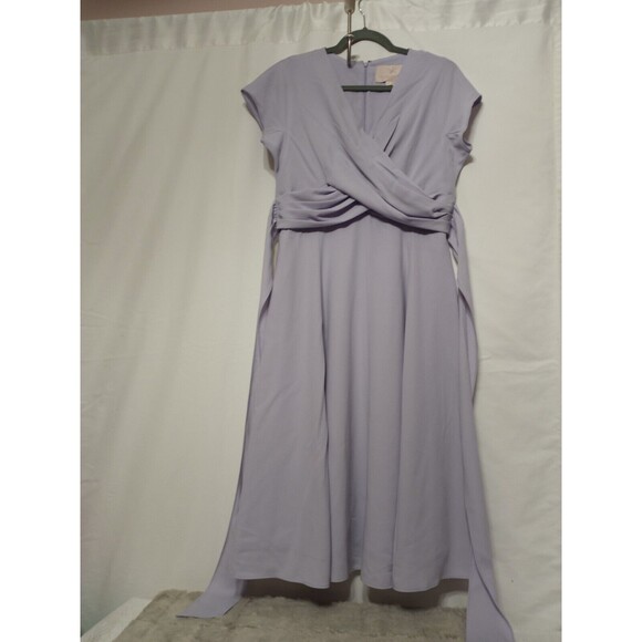 Gal Meets Glam Seraphina Bodice Midi Dress Lavender Size 8. Short Sleeve V-Neck - Picture 3 of 16